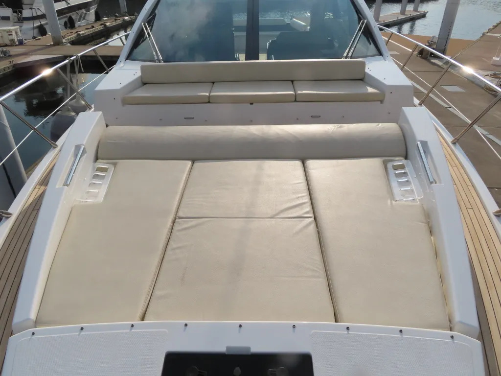 banner_074362-azimut-yachts-55s