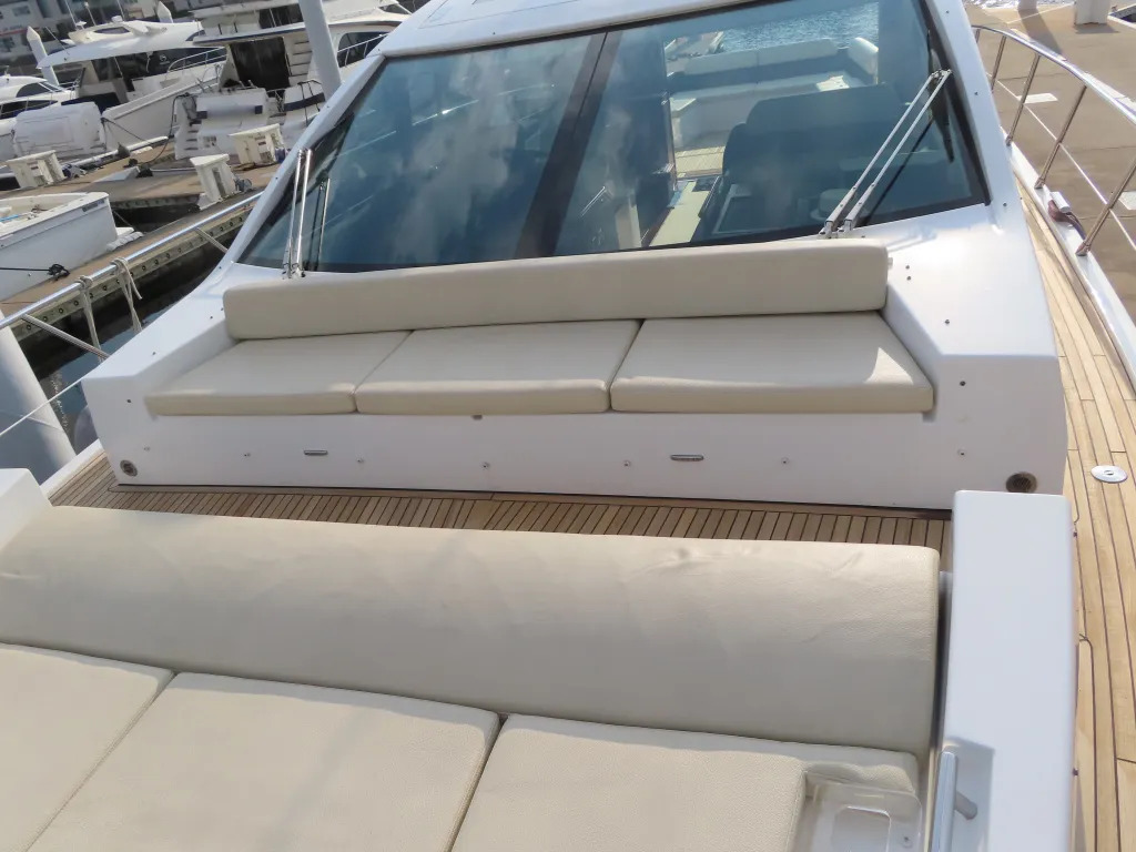 banner_074362-azimut-yachts-55s