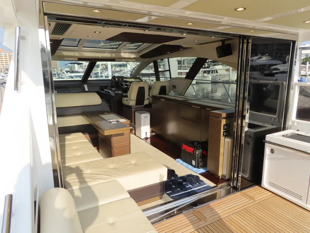 banner_074362-azimut-yachts-55s