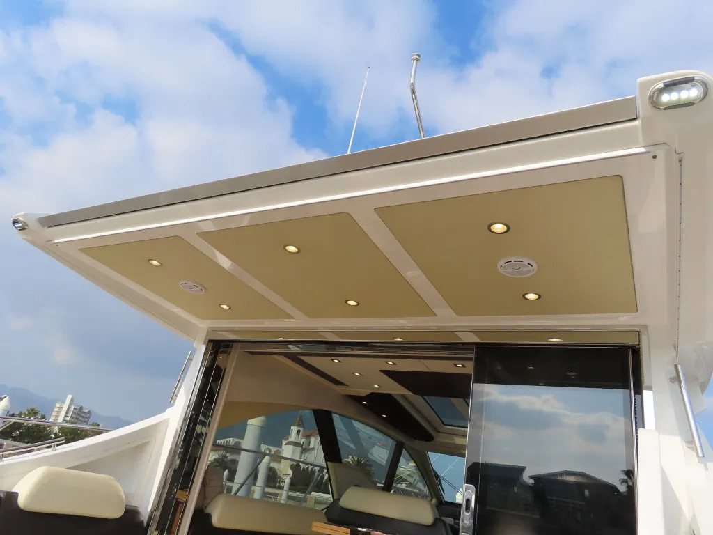 banner_074362-azimut-yachts-55s