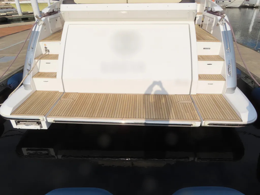 banner_074362-azimut-yachts-55s