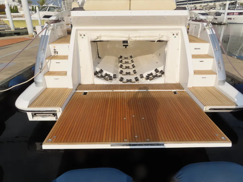 banner_074362-azimut-yachts-55s