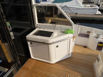 thumb_074362-azimut-yachts-55s