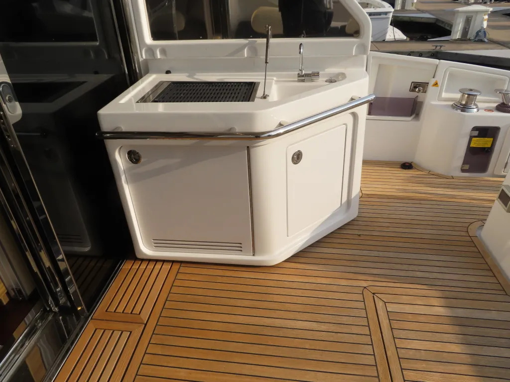 banner_074362-azimut-yachts-55s