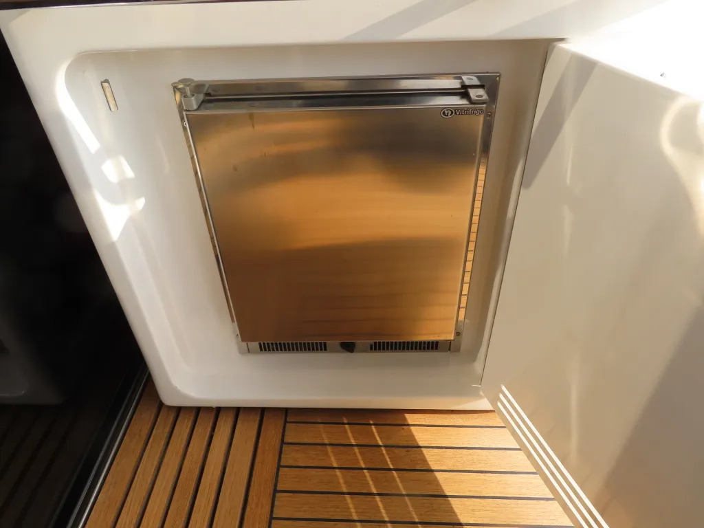 banner_074362-azimut-yachts-55s