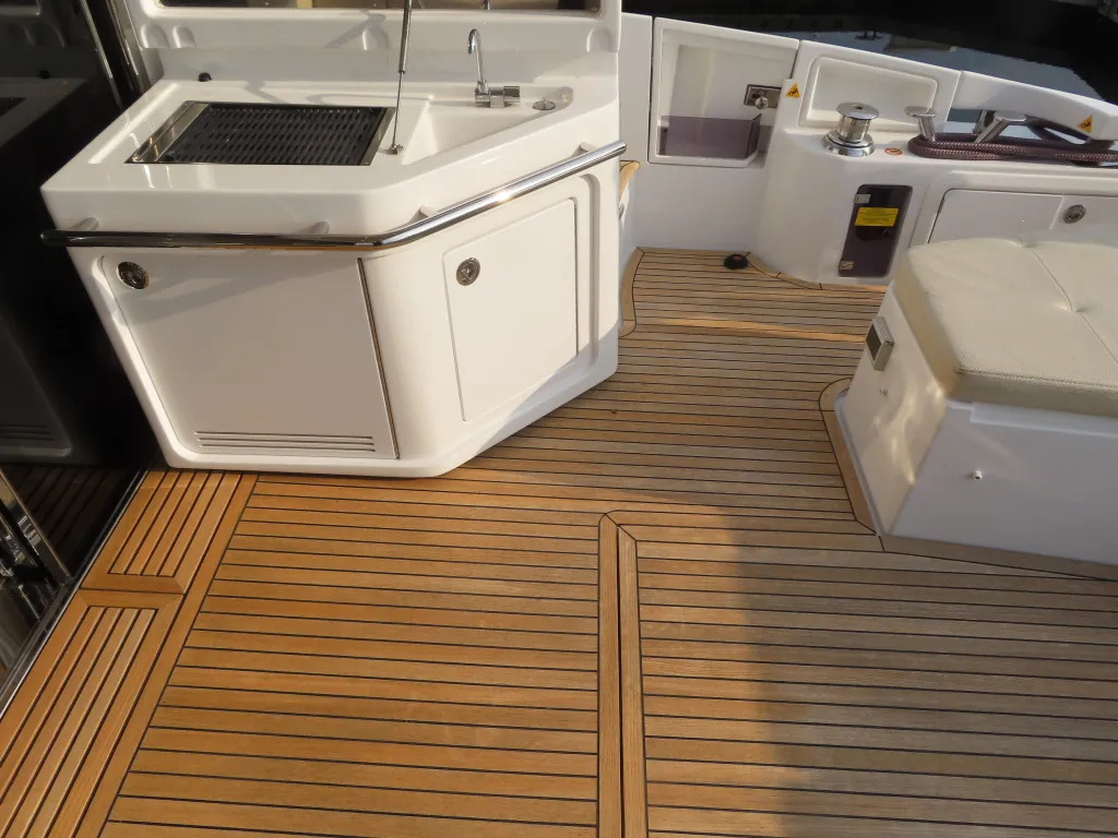 banner_074362-azimut-yachts-55s