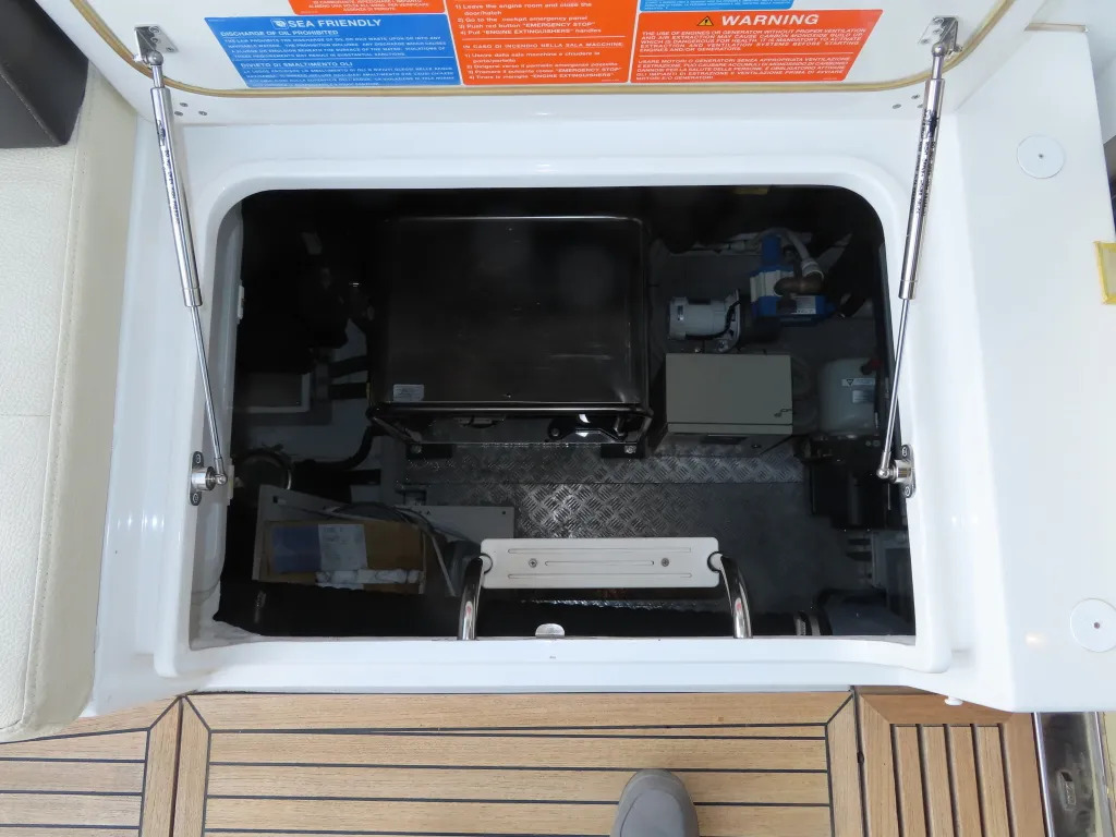banner_074362-azimut-yachts-55s