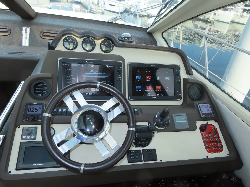 banner_074362-azimut-yachts-55s