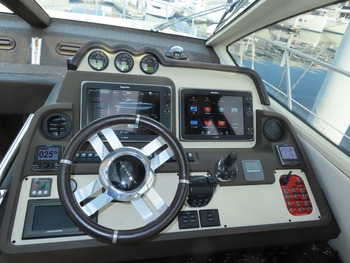 thumb_074362-azimut-yachts-55s