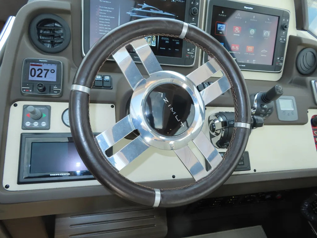 banner_074362-azimut-yachts-55s
