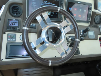 thumb_074362-azimut-yachts-55s
