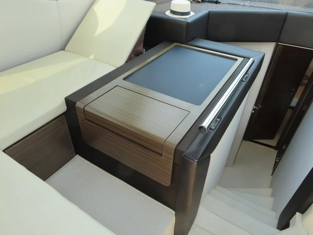 banner_074362-azimut-yachts-55s