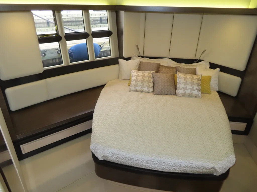 banner_074362-azimut-yachts-55s
