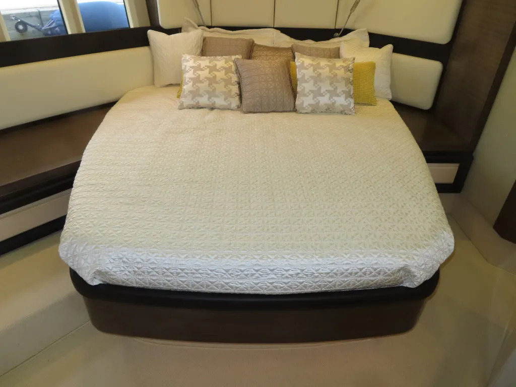 banner_074362-azimut-yachts-55s