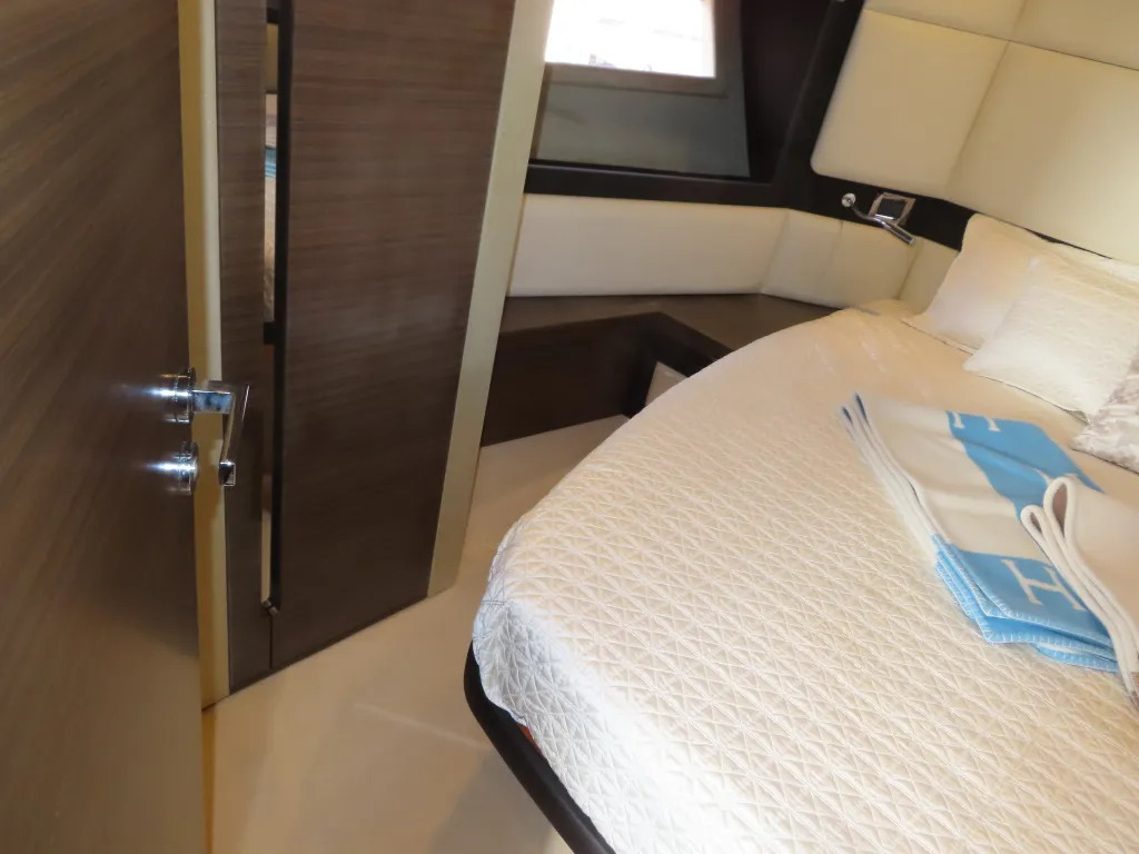 banner_074362-azimut-yachts-55s