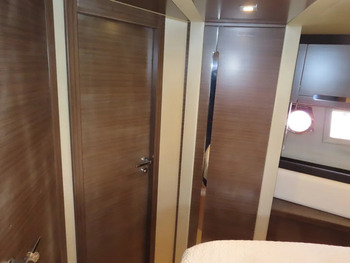 thumb_074362-azimut-yachts-55s