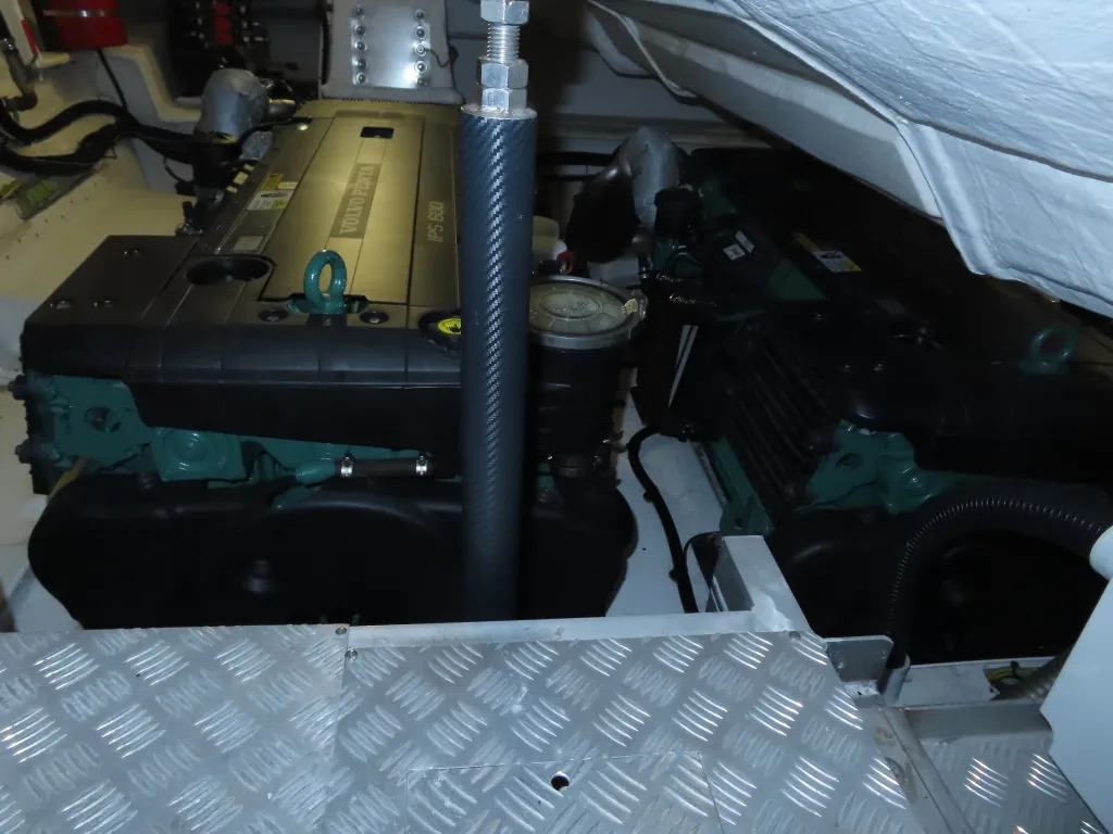 banner_074362-azimut-yachts-55s