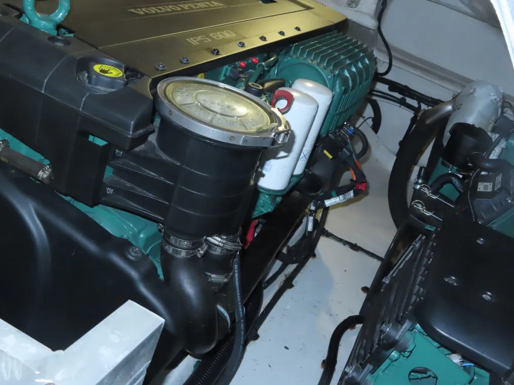 banner_074362-azimut-yachts-55s