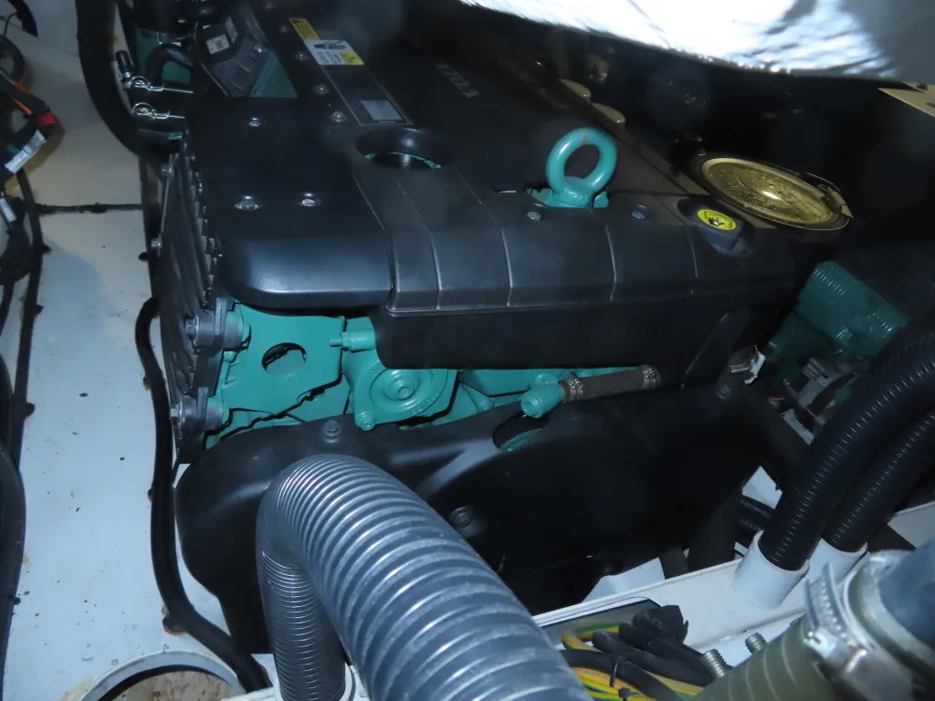 banner_074362-azimut-yachts-55s