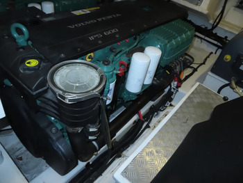thumb_074362-azimut-yachts-55s