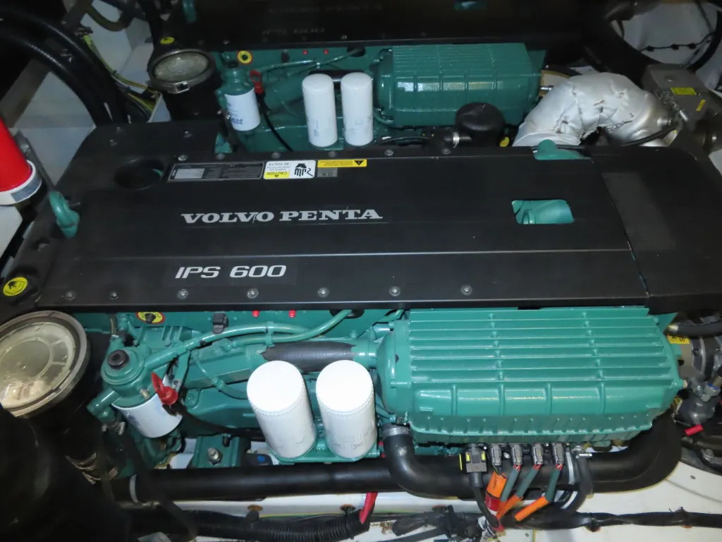 banner_074362-azimut-yachts-55s