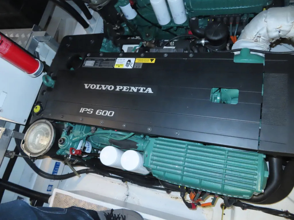 banner_074362-azimut-yachts-55s