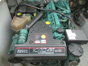thumb_094014-nissan-pf780s