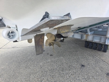 thumb_094045-sea-ray-450-sedan-bridge