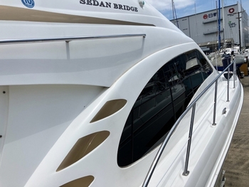 thumb_094045-sea-ray-450-sedan-bridge