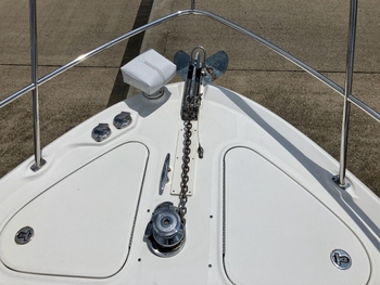 thumb_094045-sea-ray-450-sedan-bridge