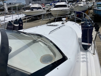 thumb_094045-sea-ray-450-sedan-bridge