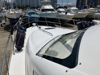 thumb_094045-sea-ray-450-sedan-bridge