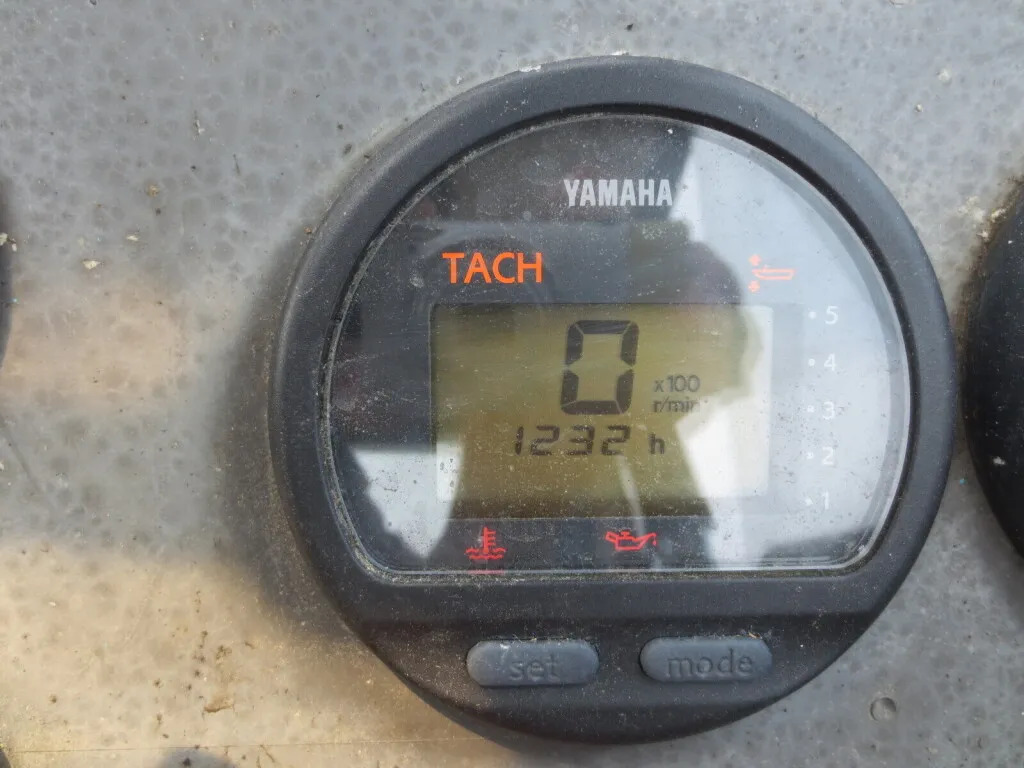 banner_094048-yamaha-w-27