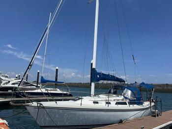 thumb_094080-catalina-yachts-30-mkii
