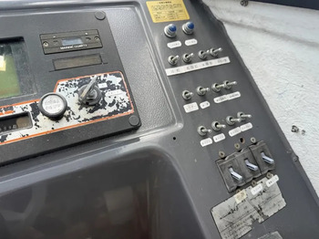 thumb_094153-yanmar-de30ez