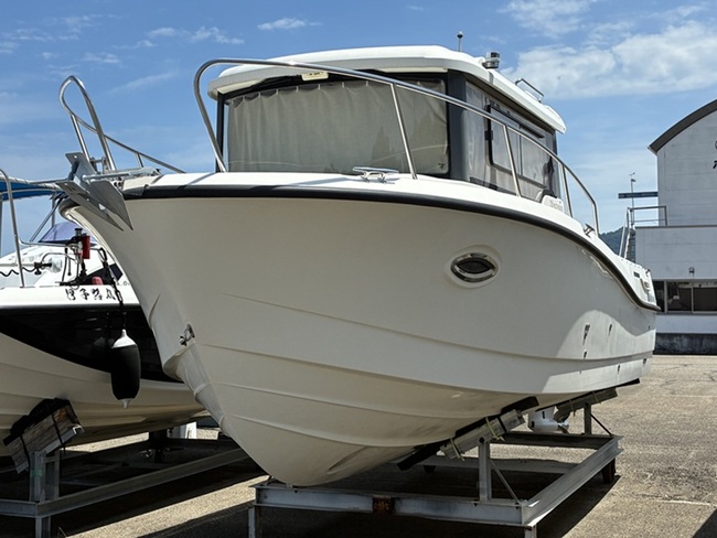 medium_094165-quicksilver-755-pilothouse