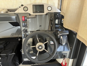 thumb_094165-quicksilver-755-pilothouse