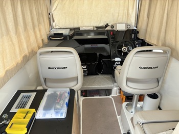 thumb_094165-quicksilver-755-pilothouse