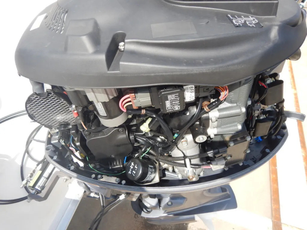 banner_094168-yamaha-f-a-s-t-23