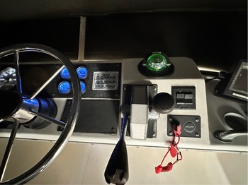 thumb_094261-bayliner-25