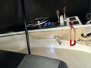 thumb_094261-bayliner-25