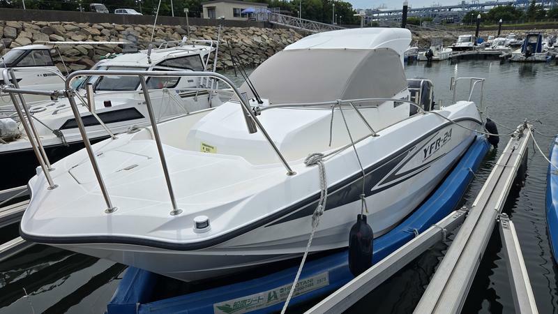 banner_094383-yamaha-yfr-24