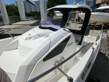 thumb_094418-yamaha-sr-x