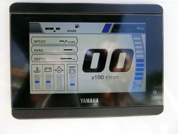 thumb_094418-yamaha-sr-x