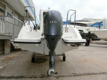 thumb_094418-yamaha-sr-x