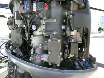 thumb_094418-yamaha-sr-x