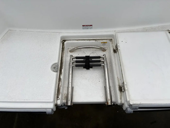 thumb_094433-toyota-ponam-31