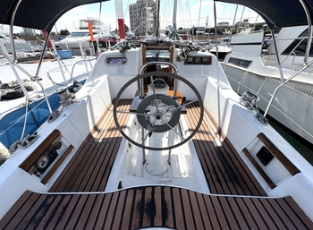 thumb_094460-westerly-35-riviera-pilot-house