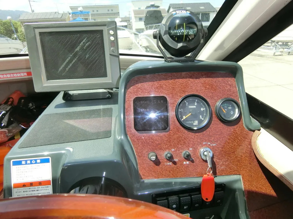 banner_094538-nissan-wing-fisher-28