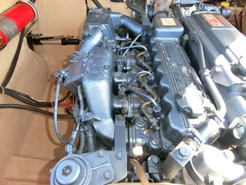 thumb_094538-nissan-wing-fisher-28